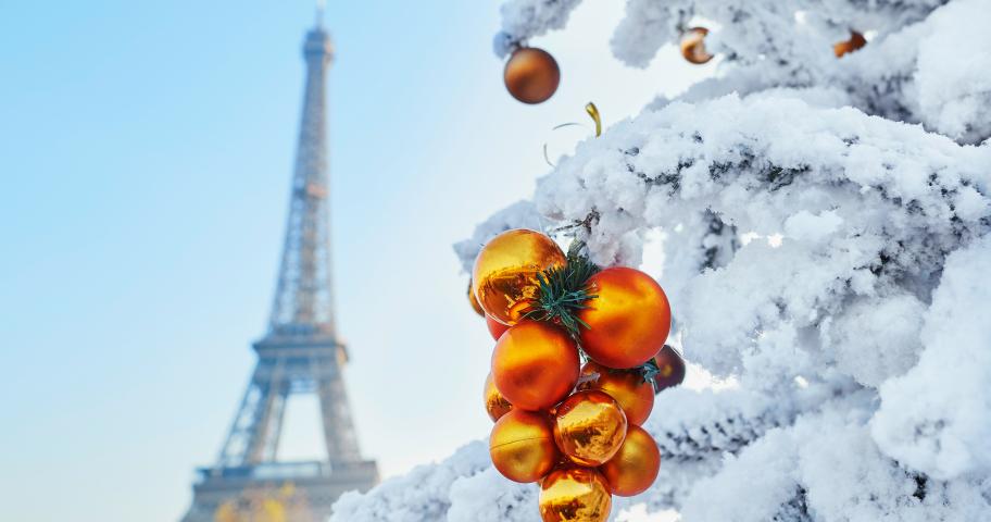 Give the Gift of a Dream Stay: Why a Night at Hôtel Les Théâtres is the Perfect Christmas Present