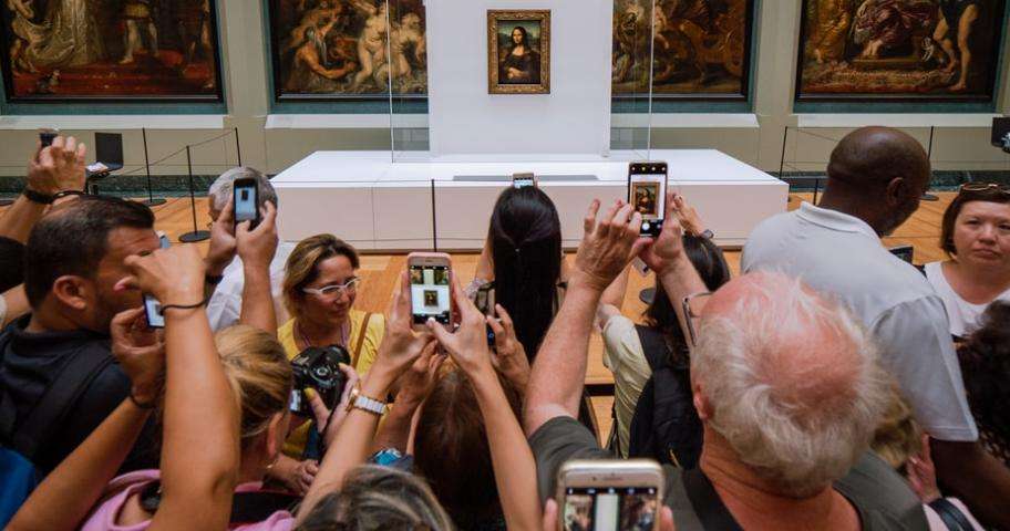 The Leonardo da Vinci exhibition at the Louvre; the event of the autumn