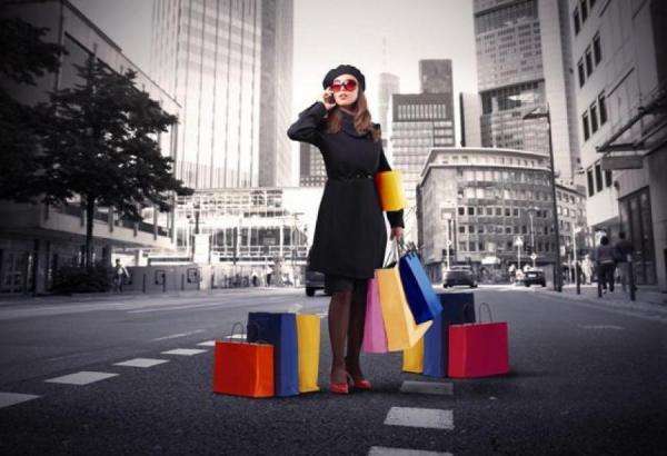 Fashion in Paris, take advantage of the department store sales