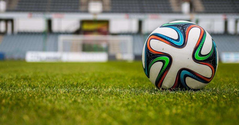 Euro 2016: football madness seizes Paris!