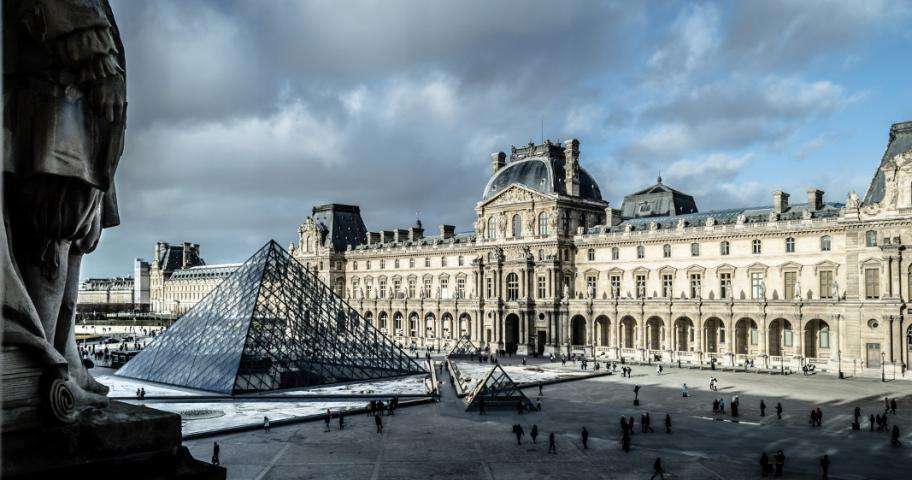 Don't miss the summer exhibition at the Louvre Museum!